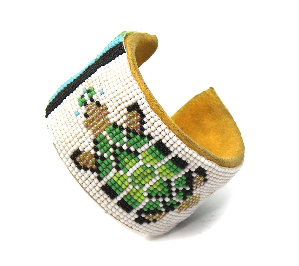 WelcomeNative Handmade Beaded White Green Turtle Pattern Leather Bracelet