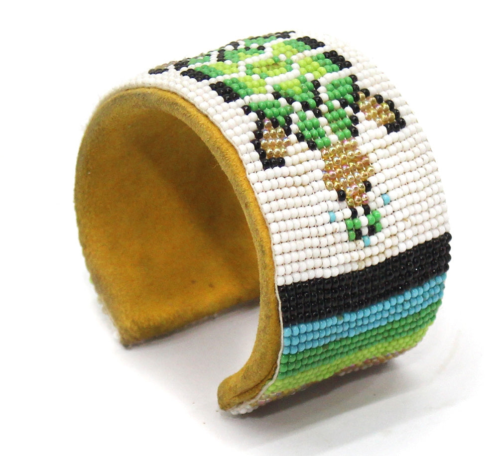 WelcomeNative Handmade Beaded White Green Turtle Pattern Leather Bracelet