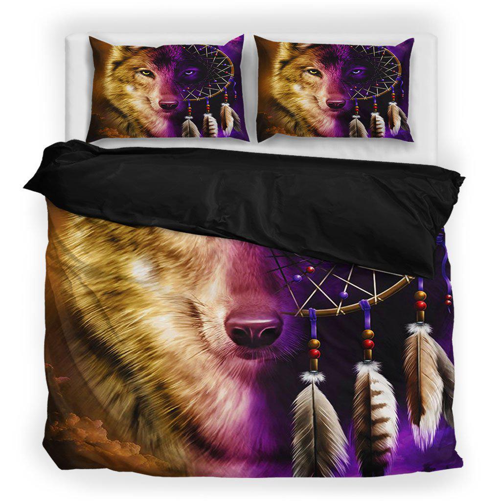 Native Two-Color Wolf